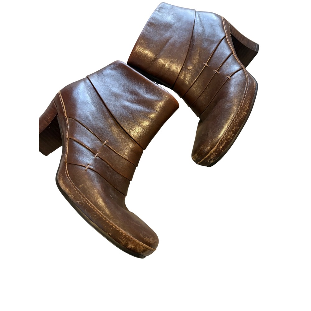 Clarks Artisan Brown Leather Pleated Ankle Boots Block Heel 6.5M 82799
